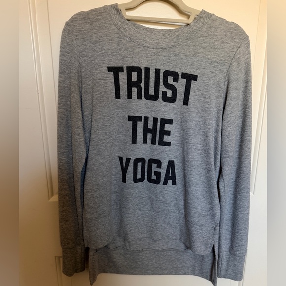 New without tags Alo sweatshirt. Small - Picture 3 of 3